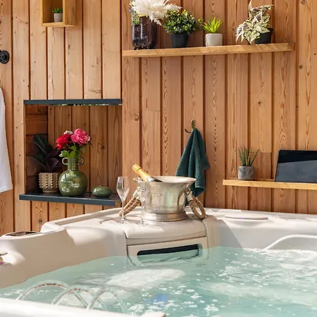 Domaine De La Baie De Somme, Vanadis Liefdeshotel