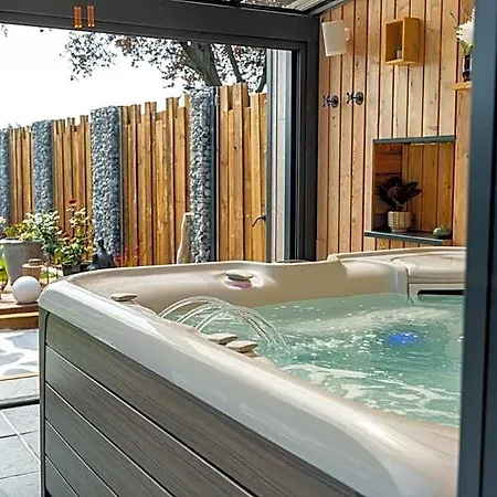Domaine De La Baie De Somme, Vanadis Отель для свиданий *