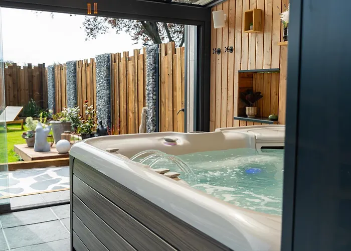 Domaine De La Baie De Somme, Vanadis Hotel miłości